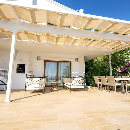 Yakamoz Villa *