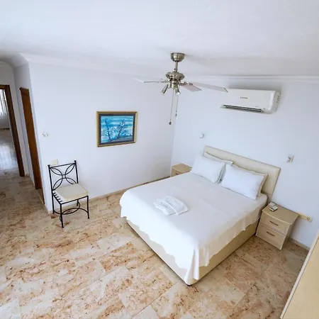 Yakamoz Villa *