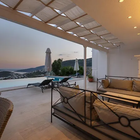Yakamoz * Kalkan