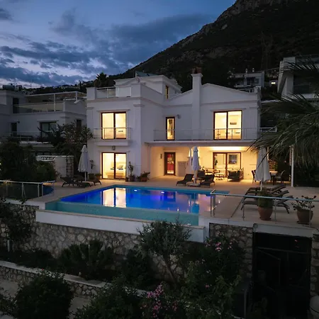 Yakamoz Villa *