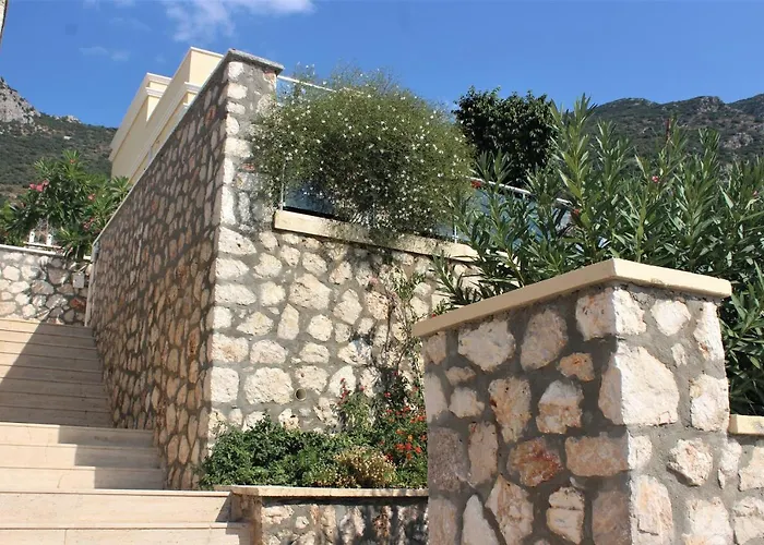 Yakamoz * Καλκάν