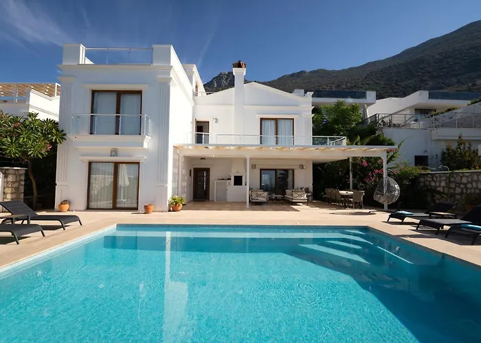 Yakamoz Βίλα Καλκάν